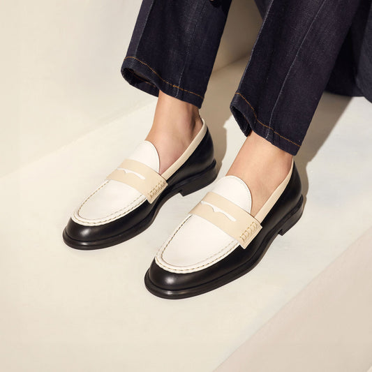 Vendôme Blandine black and white calfskin leather loafers with white details - - Isabel Bernard