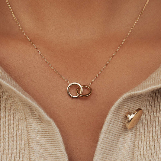 Le Marais Zoë 14 karat gold necklace with two rings - - Isabel Bernard