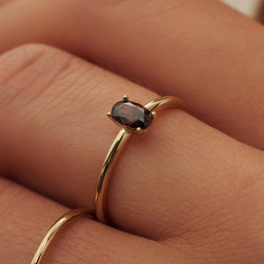 Baguette Brune 14 karat gold ring with brown zirconia stone - - Isabel Bernard