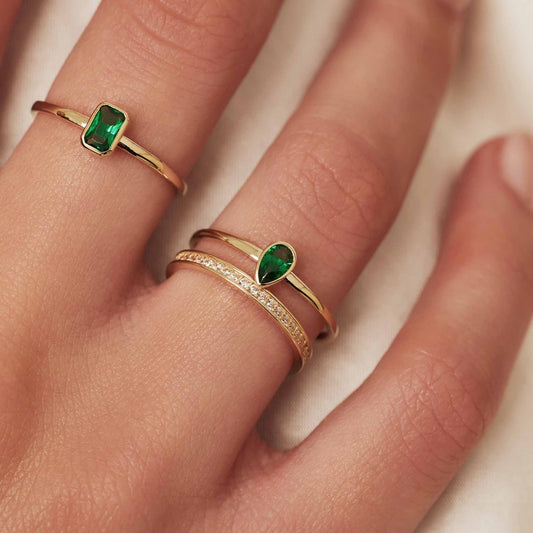 Baguette Olivia 14 karat gold ring with green zirconia - - Isabel Bernard