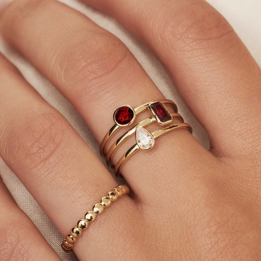Baguette Roux 14 karat gold ring with red zirconia - - Isabel Bernard