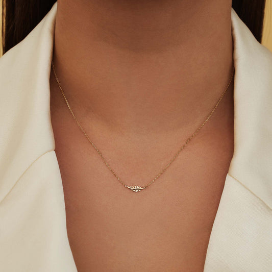 Monceau Giselle 14 karat gold necklace with feather - - Isabel Bernard