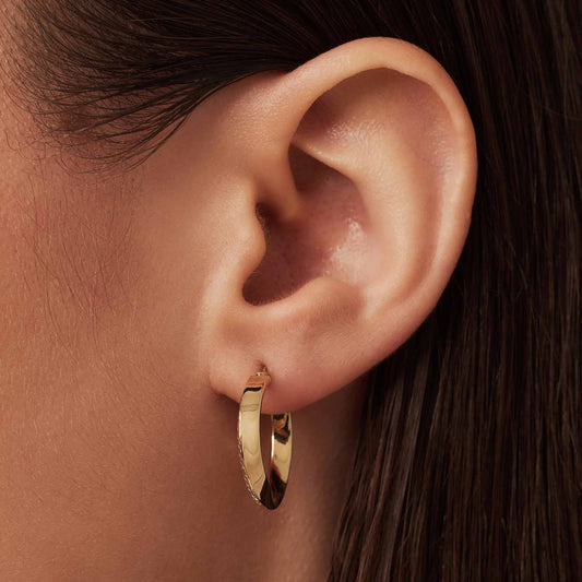 Rivoli Laura 14 karat gold hoop earrings with diamond cut (15.5 mm) - - Isabel Bernard
