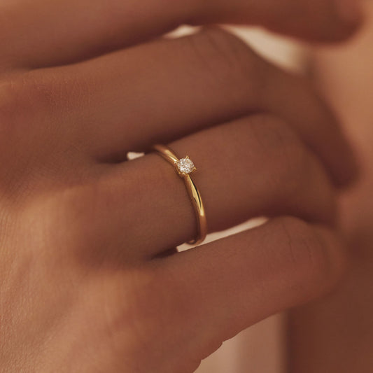 De la Paix Christine 14 karat gold ring with diamond 0.10 carat - - Isabel Bernard