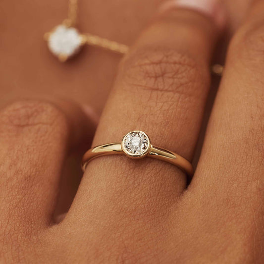 De la Paix Inaya 14 karat gold ring with diamond 0.02 carat - - Isabel Bernard
