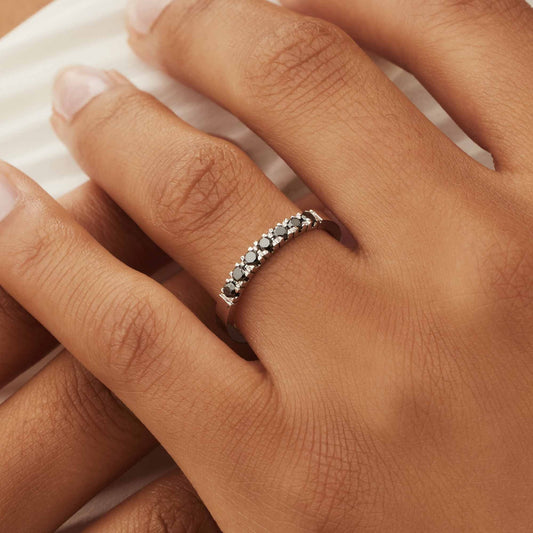 De la Paix Cecile 14 karat white gold ring with black diamond 0.28 carat - - Isabel Bernard