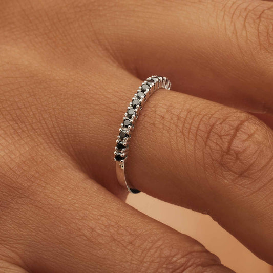 De la Paix Cecile 14 karat white gold ring with black diamond 0.19 carat - - Isabel Bernard