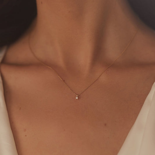 De la Paix Céline 14 karat gold necklace with diamond 0.05 carat - - Isabel Bernard