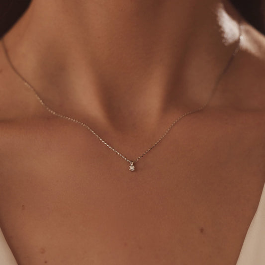 De la Paix Céline 14 karat white gold necklace with diamond 0.05 carat - - Isabel Bernard