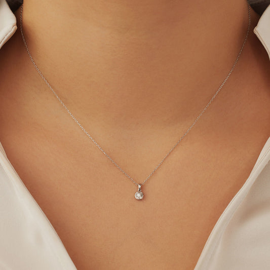 De la Paix Inaya 14 karat white gold necklace with diamond 0.03 carat - - Isabel Bernard