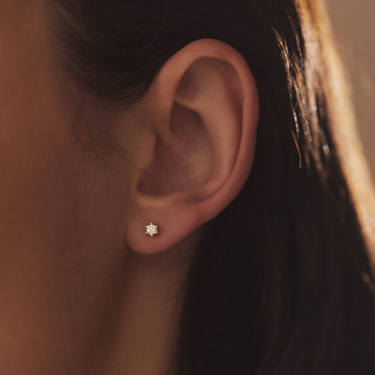 De la Paix Sybil 14 karat gold stud ear studs with diamond 0.20 carat - - Isabel Bernard