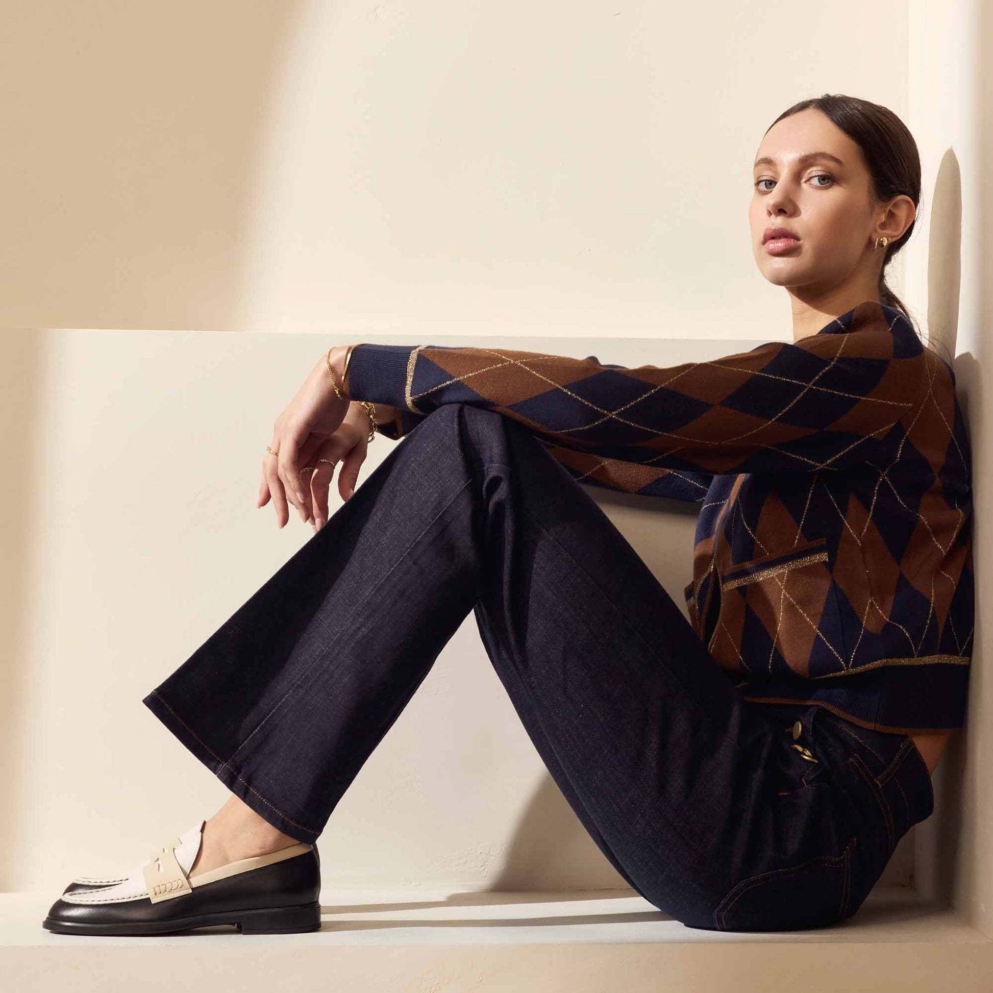 Vendôme Blandine black and white calfskin leather loafers with white details -  - Isabel Bernard