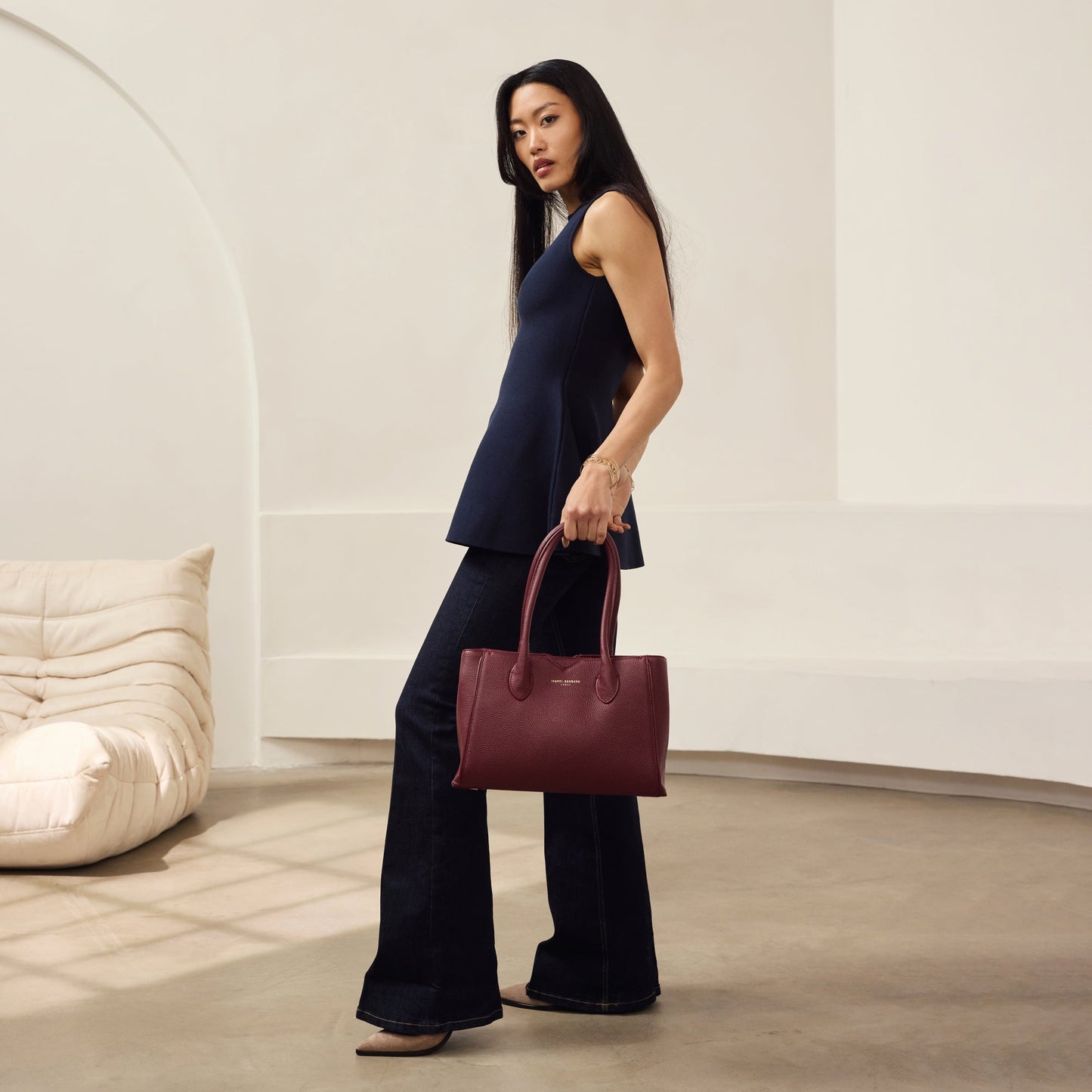 Honoré Cloe Midi bordeaux red calfskin leather handbag - - Isabel Bernard