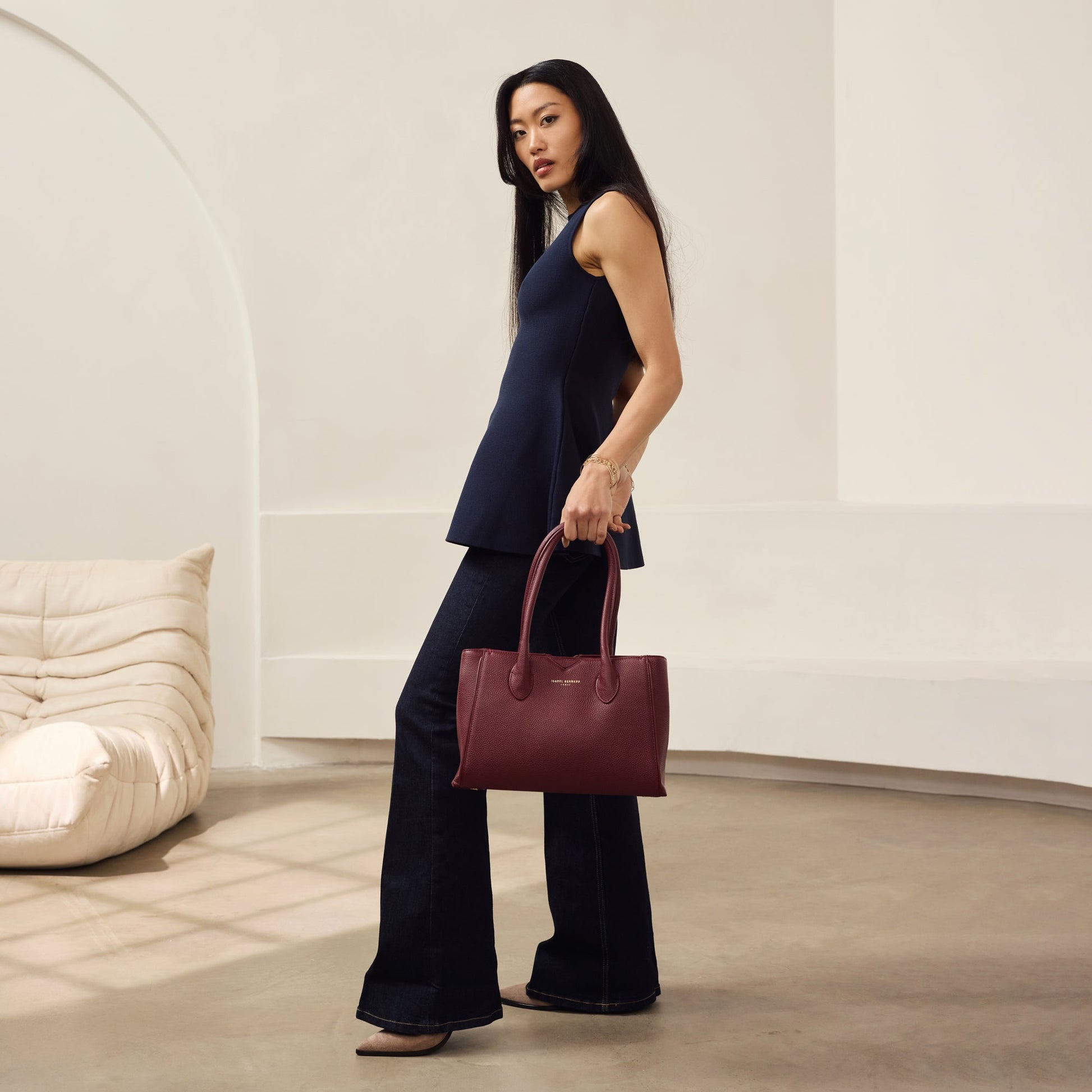 Honoré Cloe Midi bordeaux red calfskin leather handbag - - Isabel Bernard