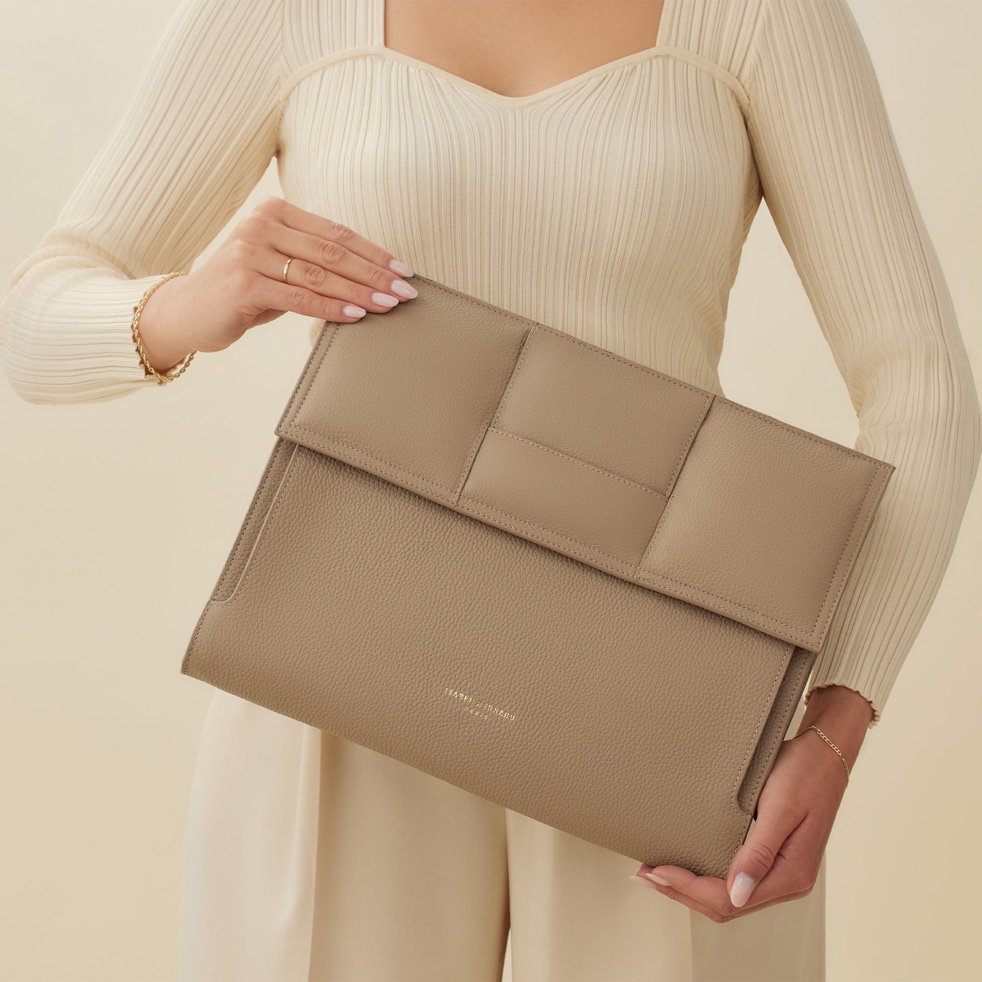 Honoré Caroline taupe braided calfskin leather laptop sleeve -  - Isabel Bernard