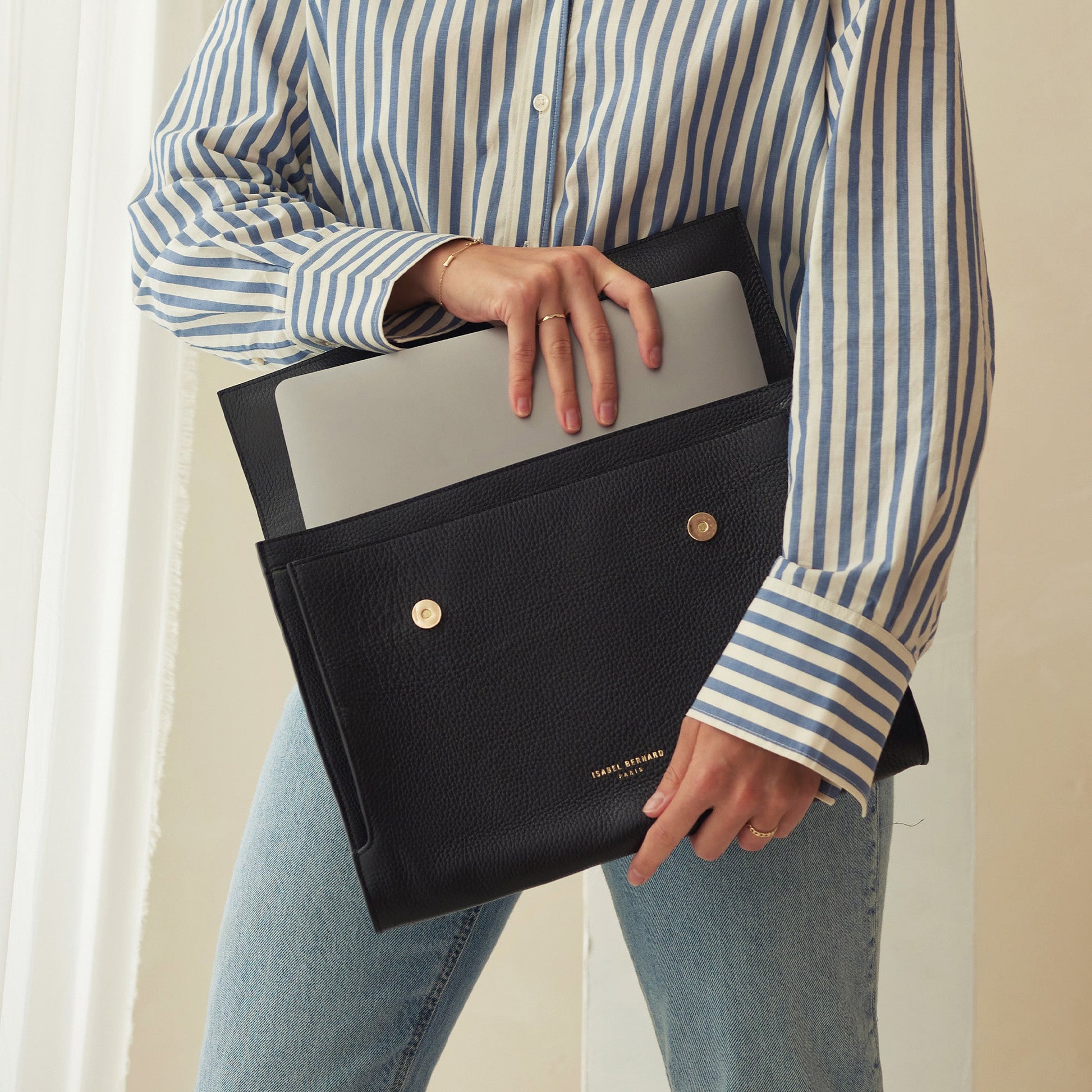 Honoré Caroline black braided calfskin leather laptop sleeve -  - Isabel Bernard