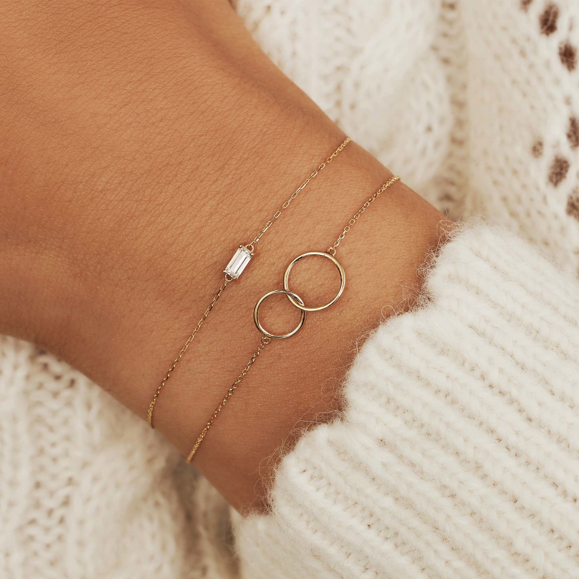 Le Marais Loulou 14 karat gold bracelet with rings -  - Isabel Bernard