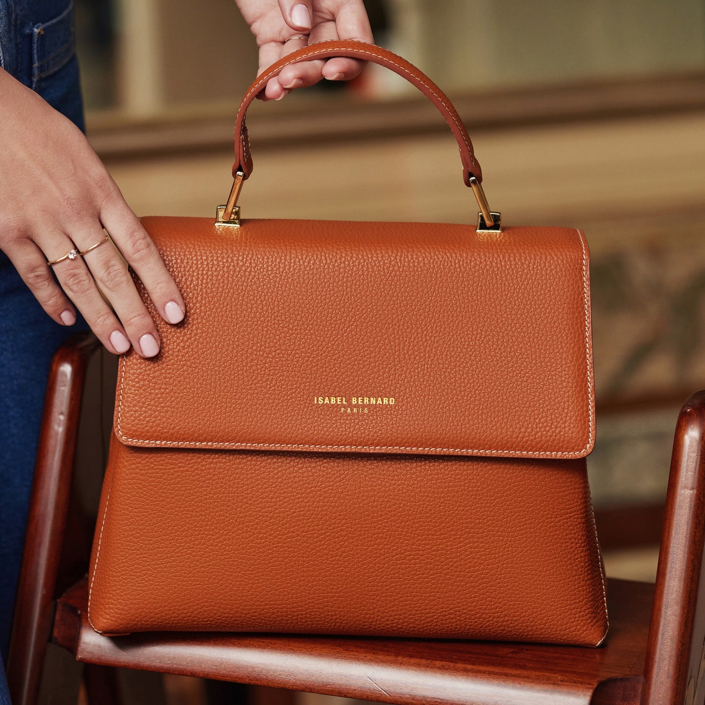 Femme Forte Gisel cognac calfskin leather handbag -  - Isabel Bernard