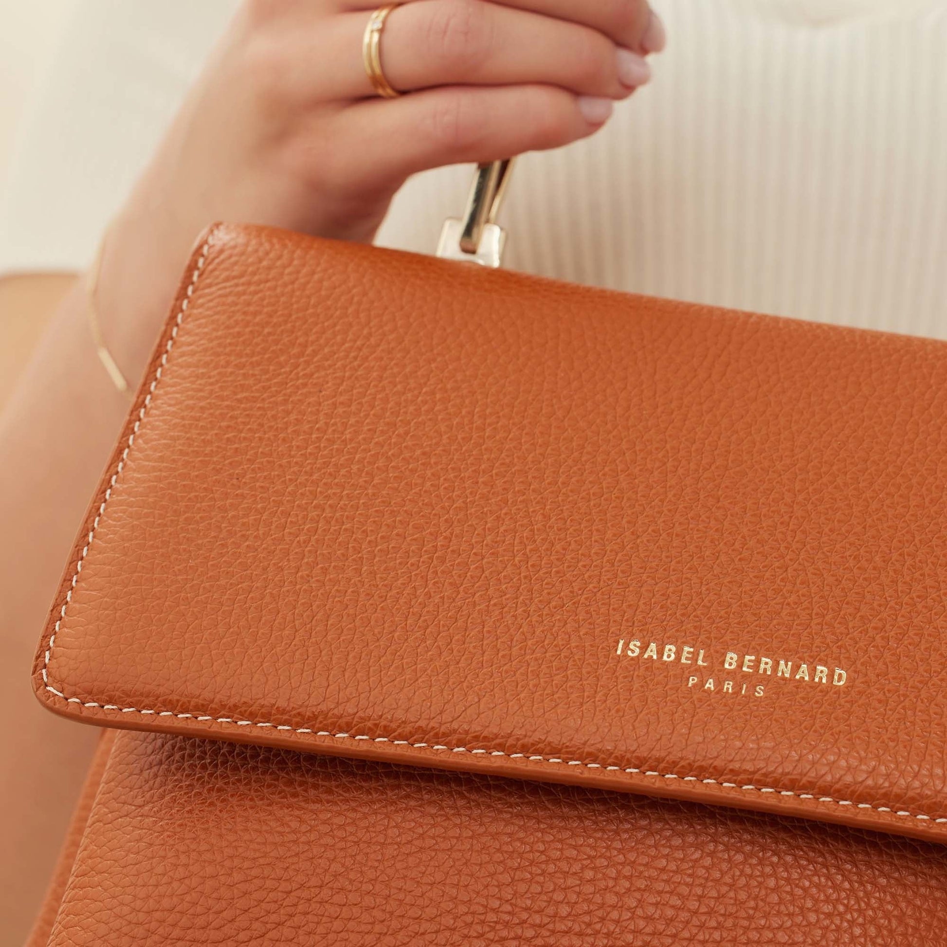 Femme Forte Gisel cognac calfskin leather handbag -  - Isabel Bernard