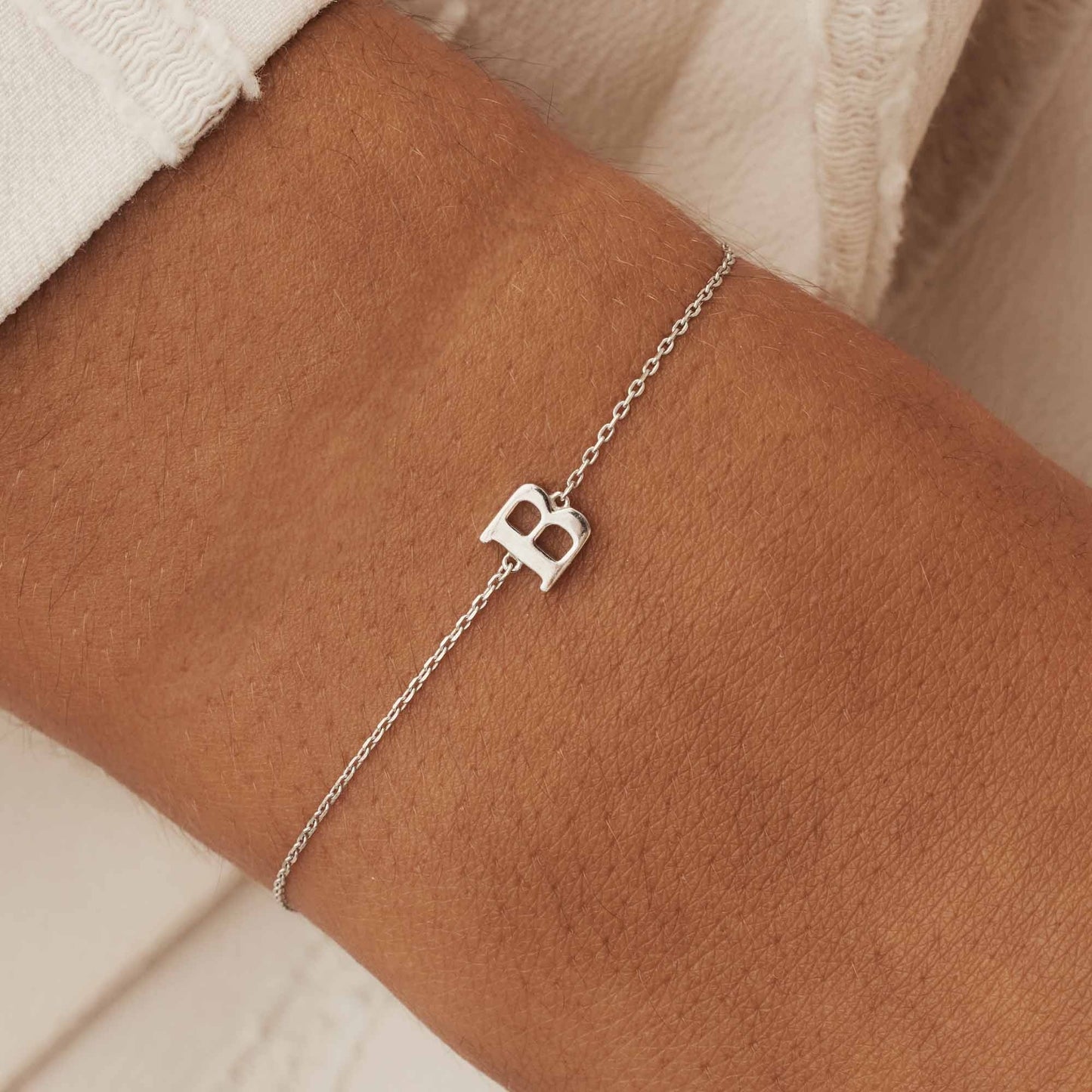 Saint Germain Rachel 14 karat white gold initial bracelet with letter -  - Isabel Bernard