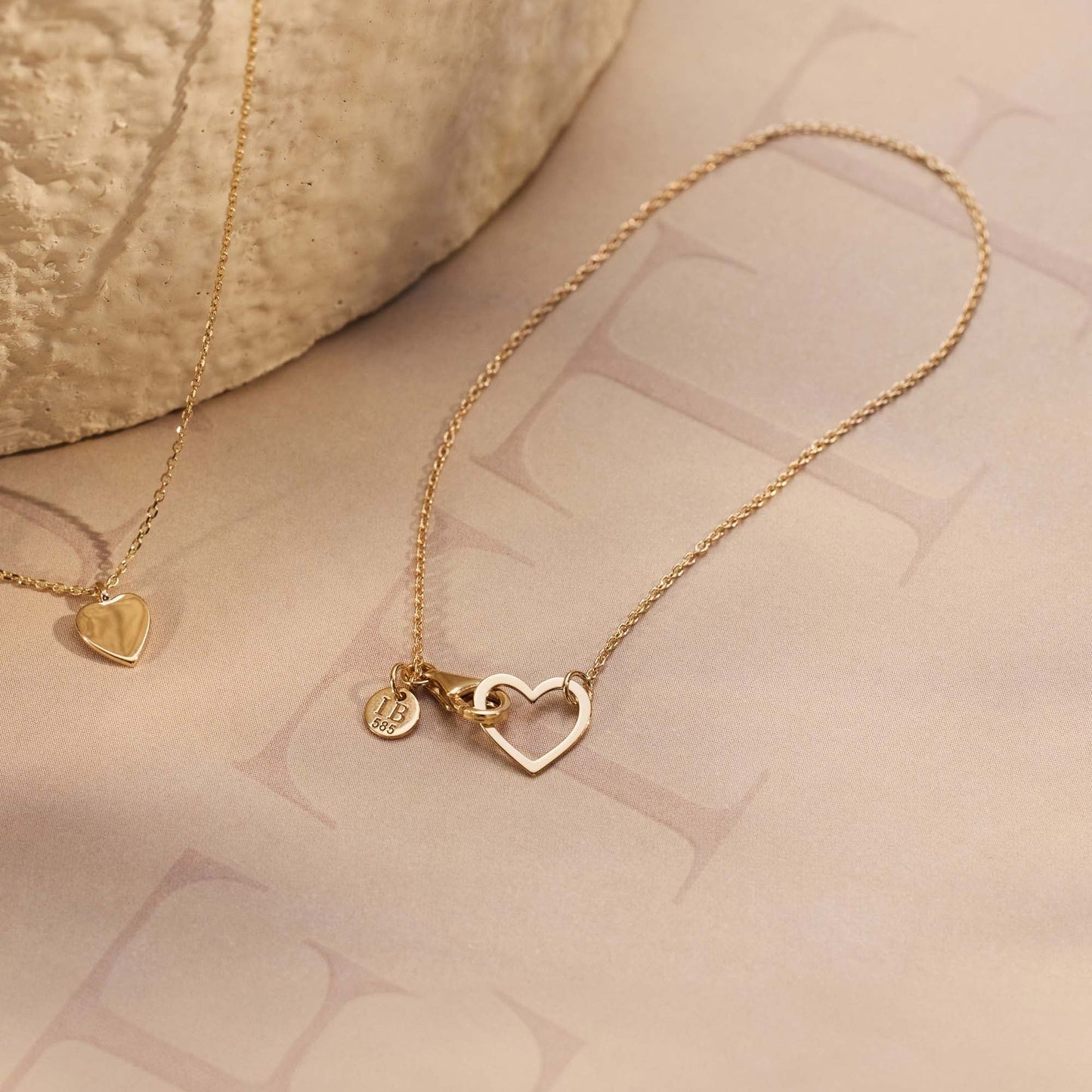 Belleville Amore 14 karat gold bracelet with heart -  - Isabel Bernard