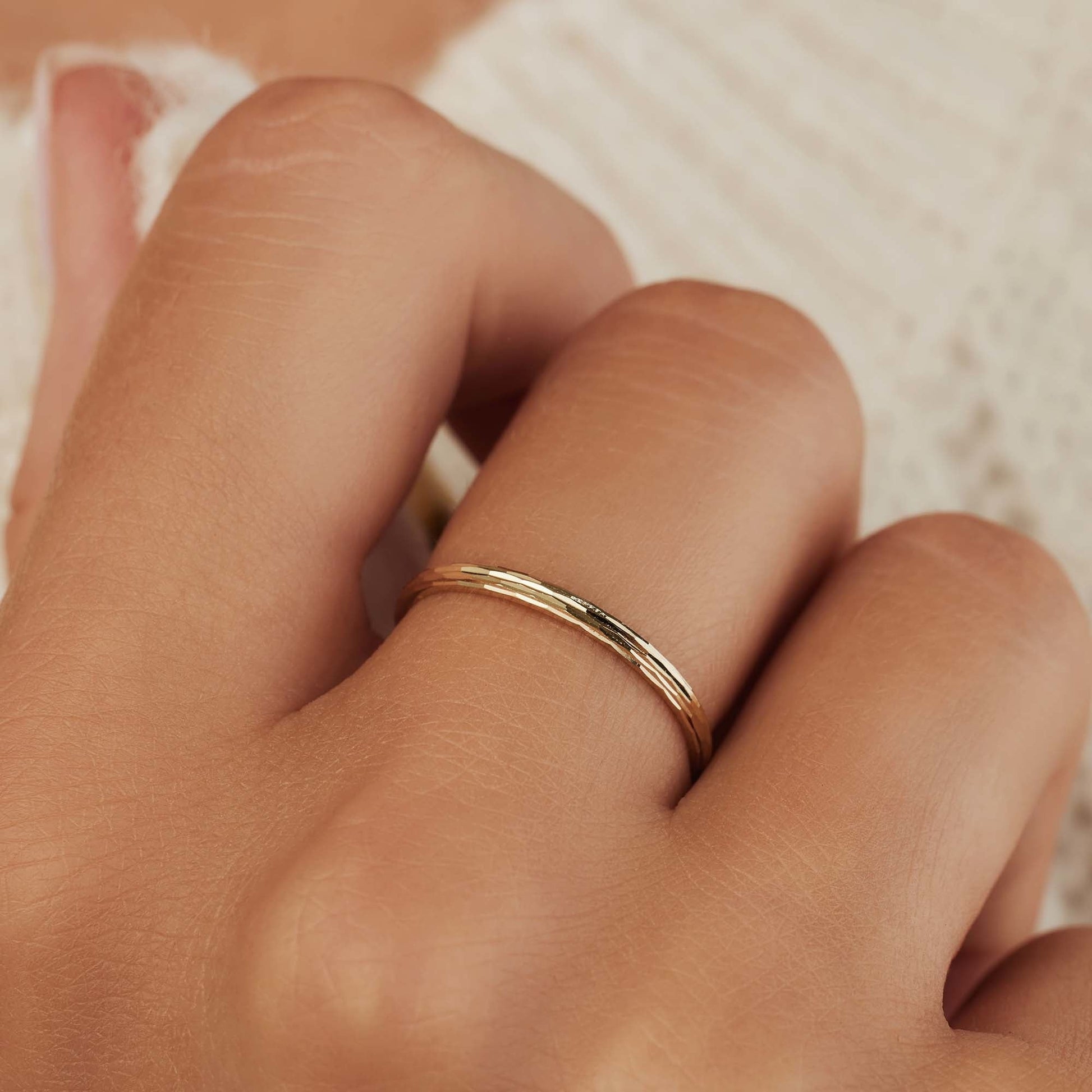 Rivoli Laura 14 karat gold ring with diamond cut -  - Isabel Bernard