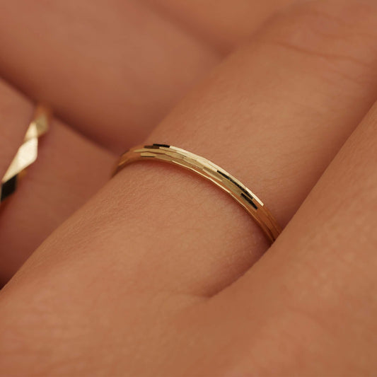 Rivoli Laura 14 karat gold ring with diamond cut -  - Isabel Bernard