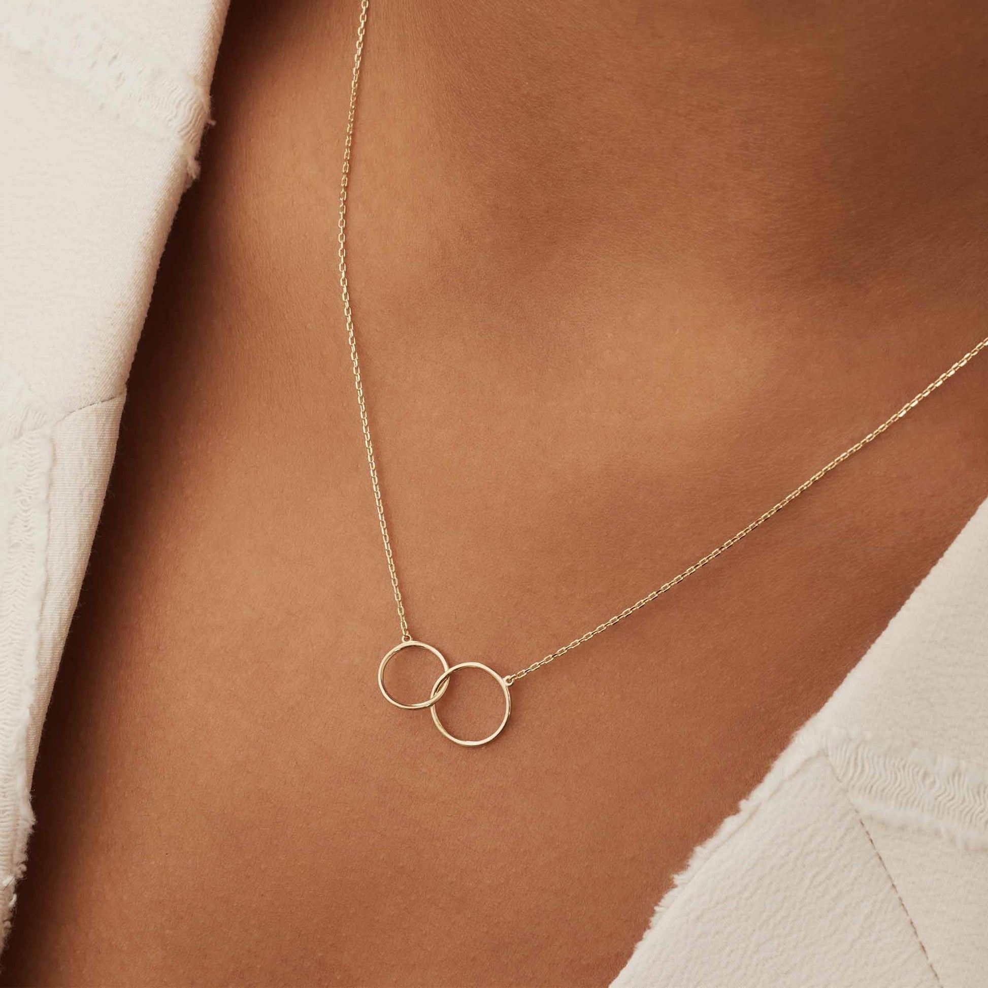 Le Marais Loulou 14 karat gold necklace with two rings -  - Isabel Bernard