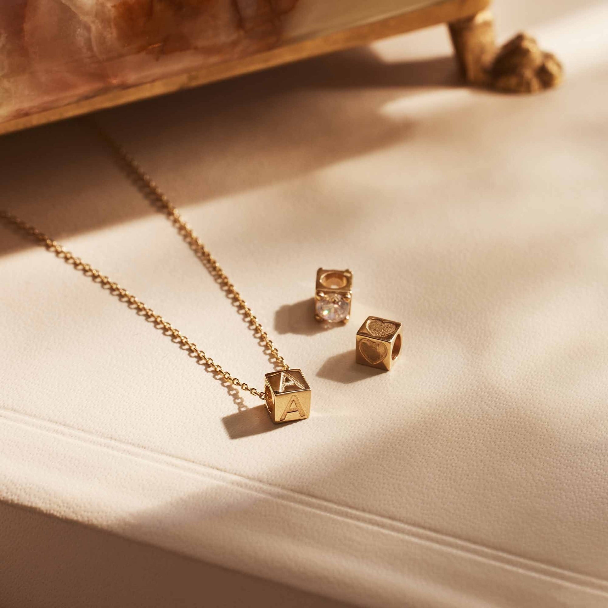 Cadeau d'Isabel 14 karat gold cube charm with zirconia stone and gold necklace gift set - - Isabel Bernard