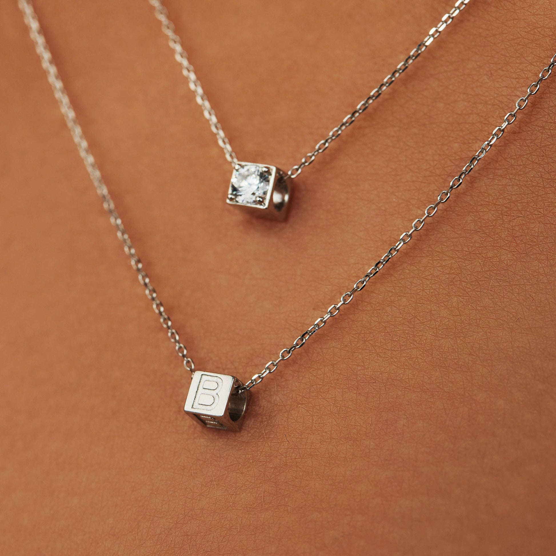 Saint Germain Felie 14 karat white gold cube charm with heart -  - Isabel Bernard