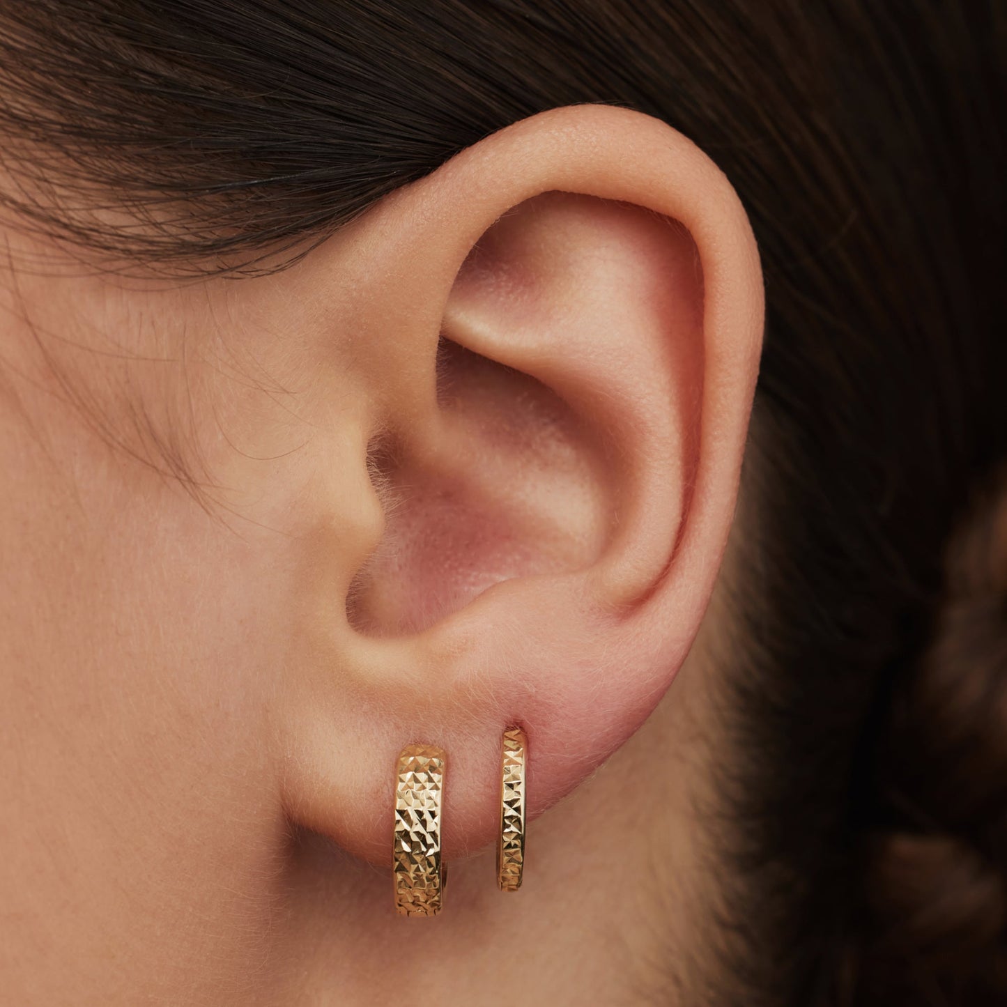 Rivoli Laura 14 karat gold hoop earrings with diamond cut -  - Isabel Bernard