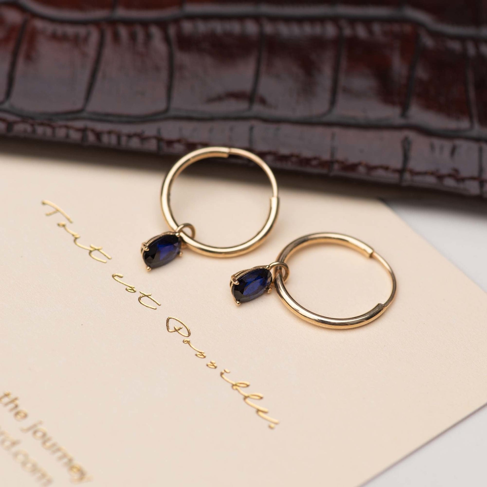 Baguette Nila 14 karat gold hoop earrings with blue zirconia stone -  - Isabel Bernard