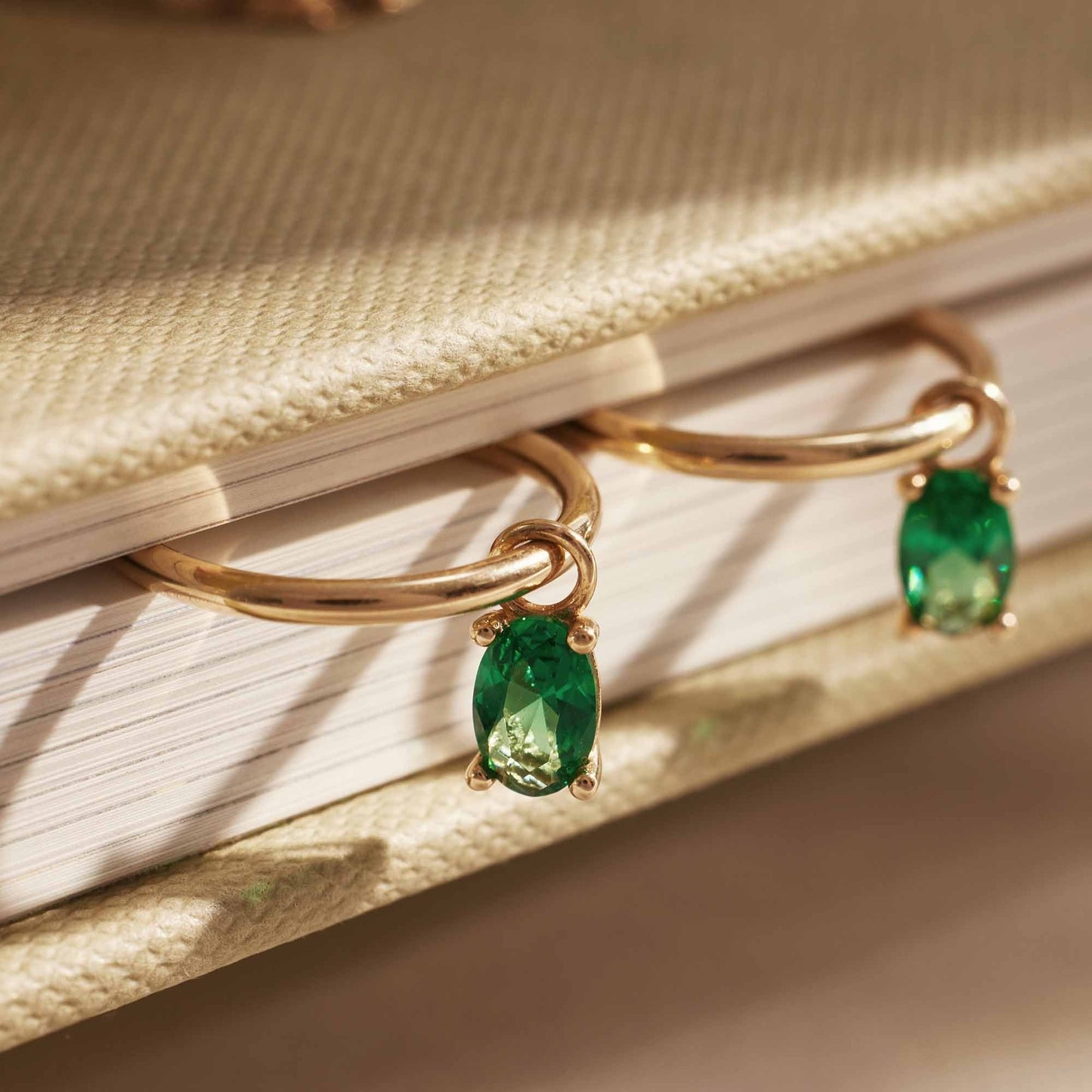 Baguette Olivia 14 karat gold hoop earrings with green zirconia stone -  - Isabel Bernard