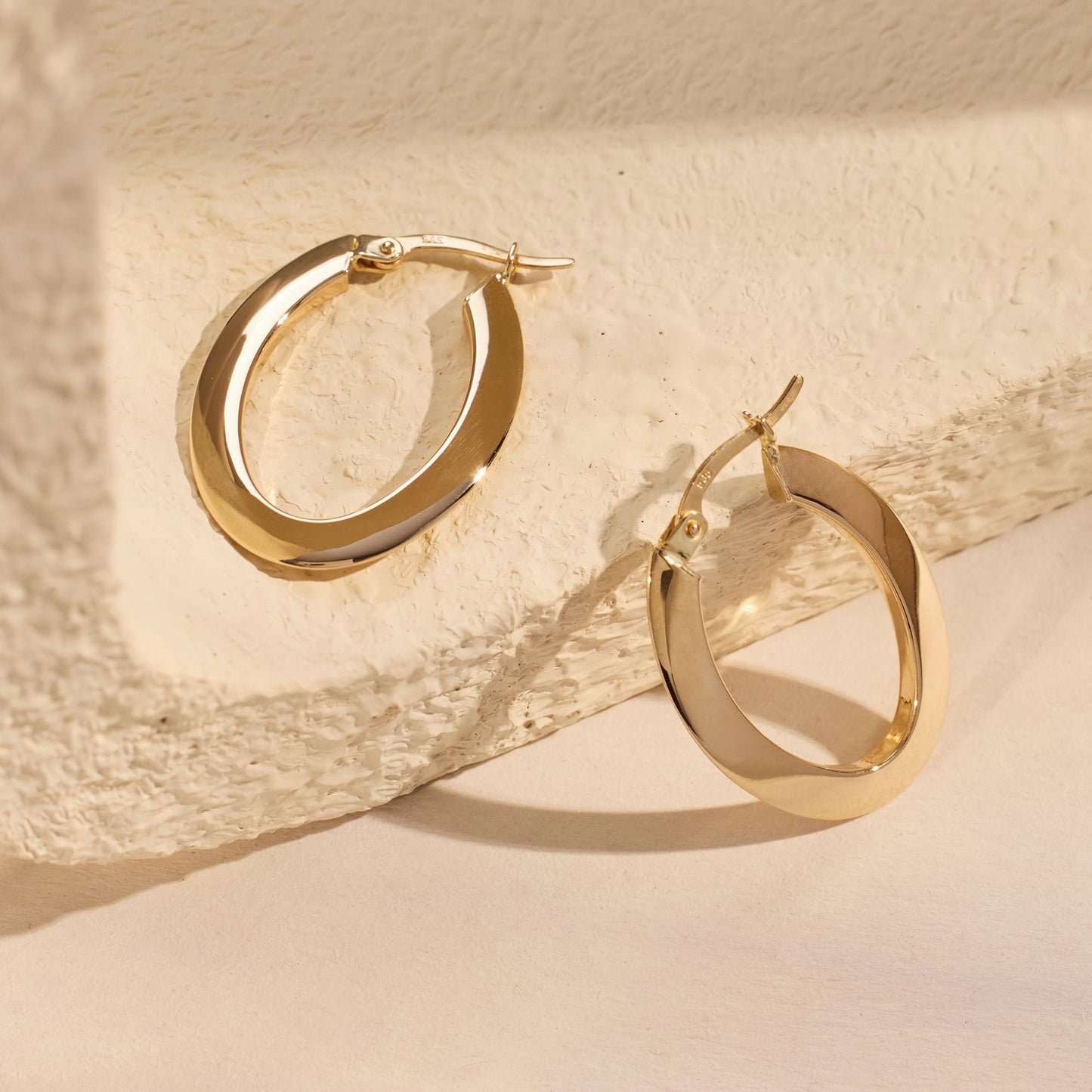 Rivoli Lila 14 karat gold hoop earrings -  - Isabel Bernard
