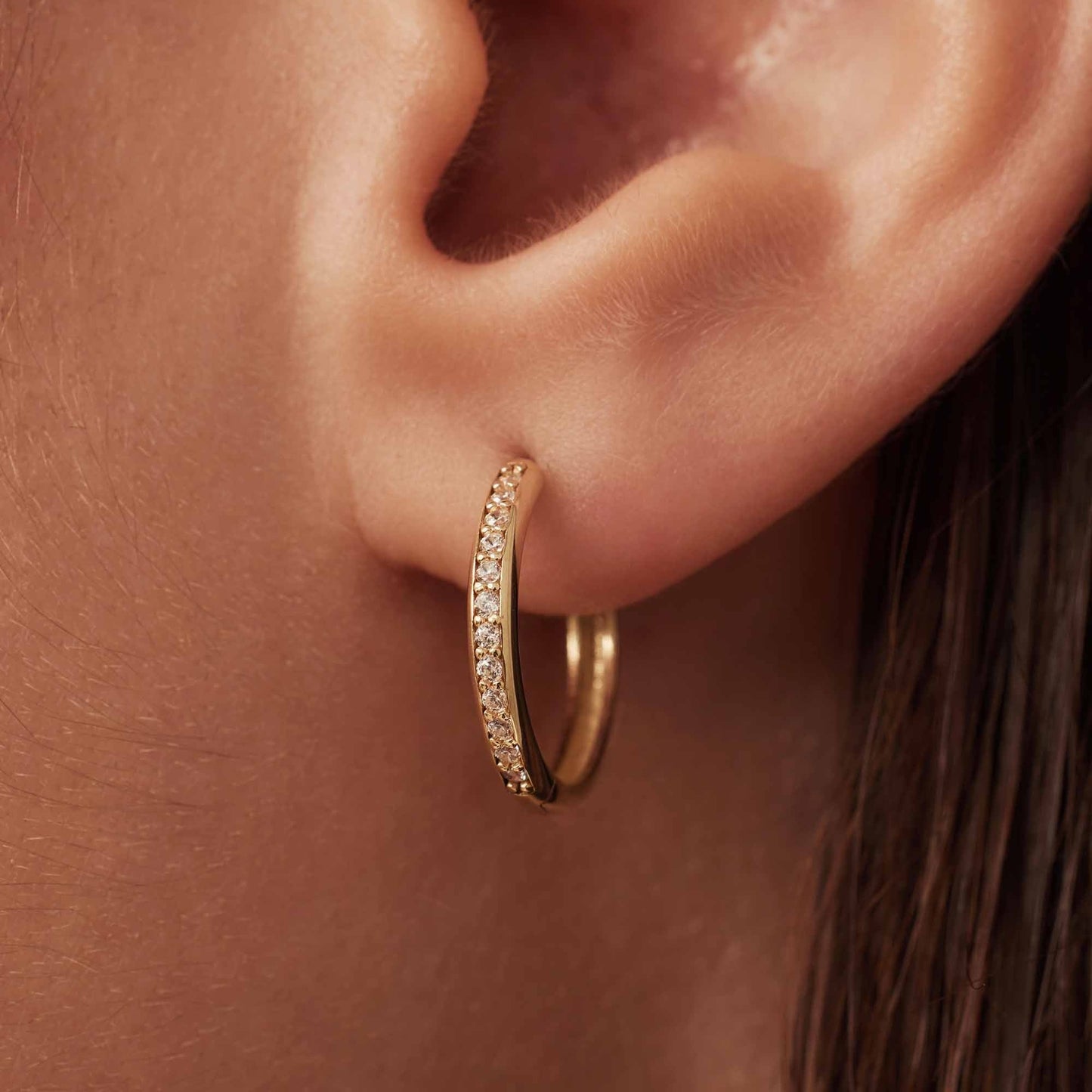 Le Marais Merle 14 karat gold hoop earrings with zirconia (12.5 mm) -  - Isabel Bernard
