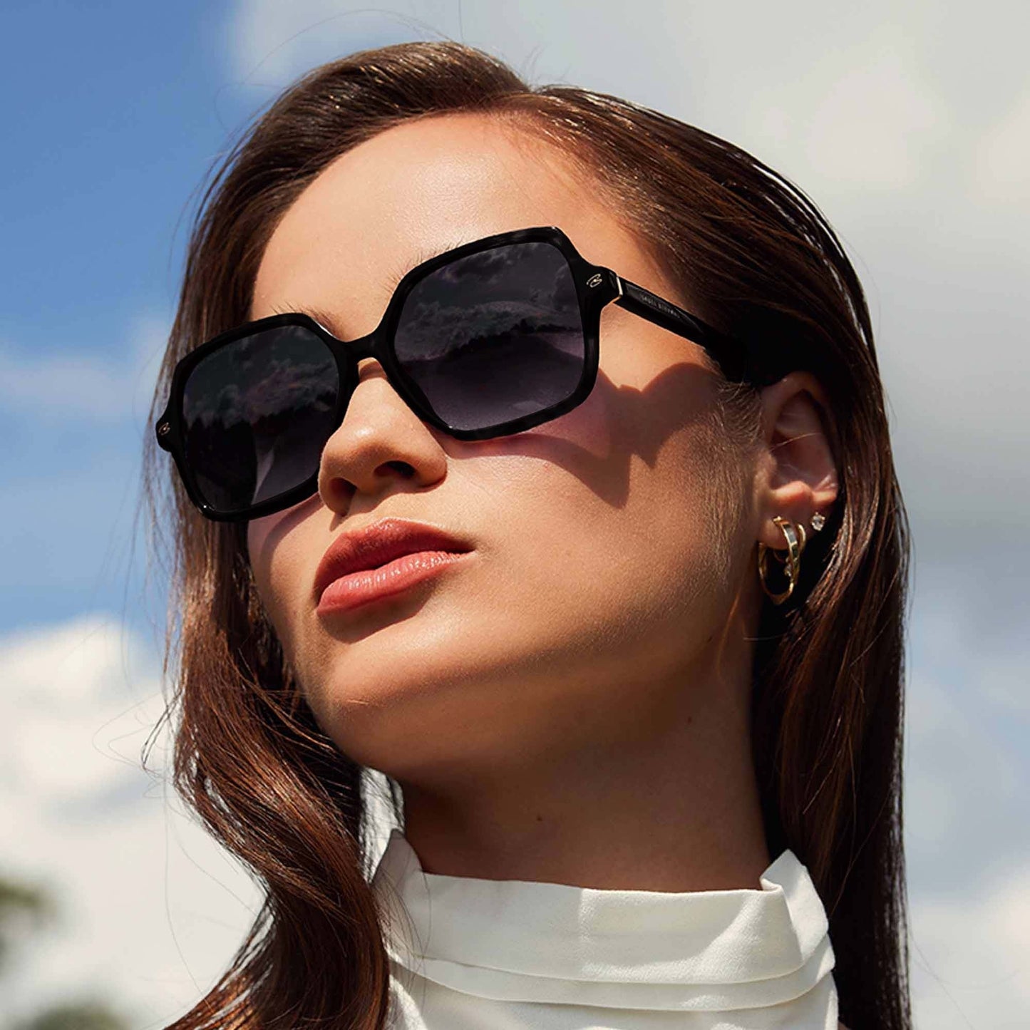 La Villette Renate black square sunglasses with black lenses gradient -  - Isabel Bernard