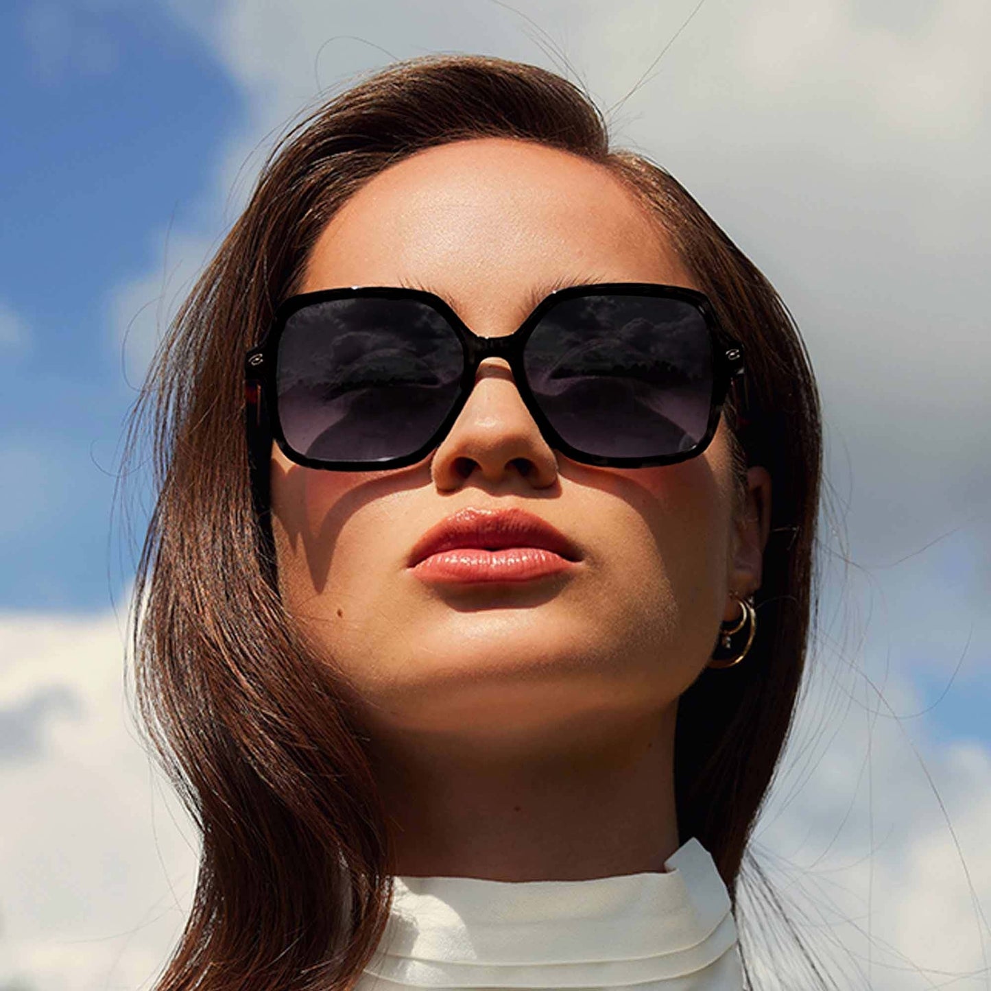 La Villette Renate black square sunglasses with black lenses gradient -  - Isabel Bernard