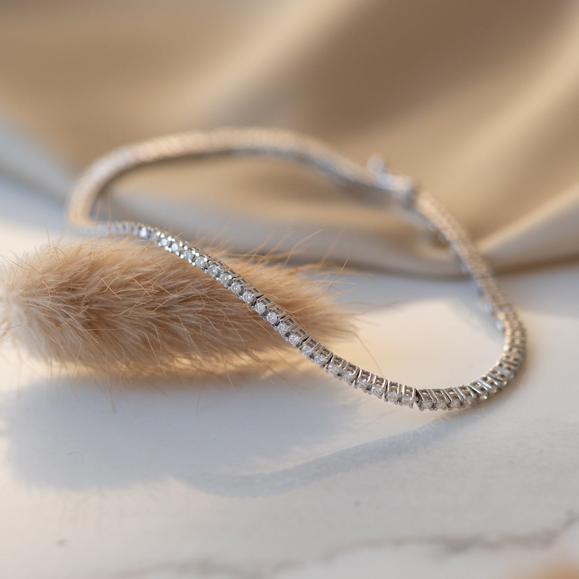 De la Paix Madeline 14 karat white gold tennis bracelet with diamond 1.08 carat -  - Isabel Bernard