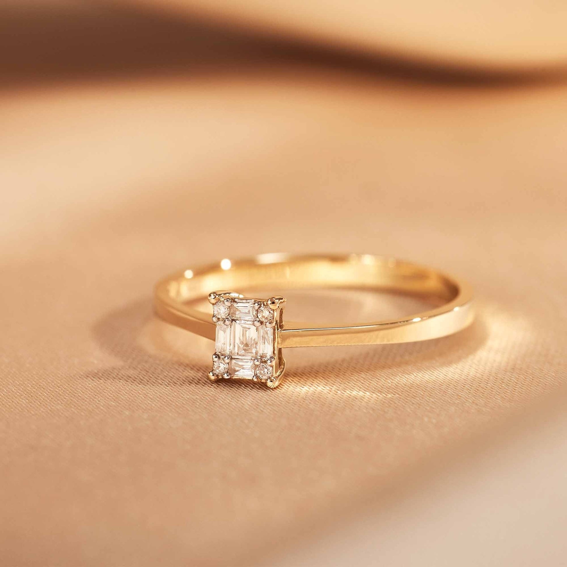 De la Paix Maxime 14 karat gold ring with diamond 0.10 carat -  - Isabel Bernard