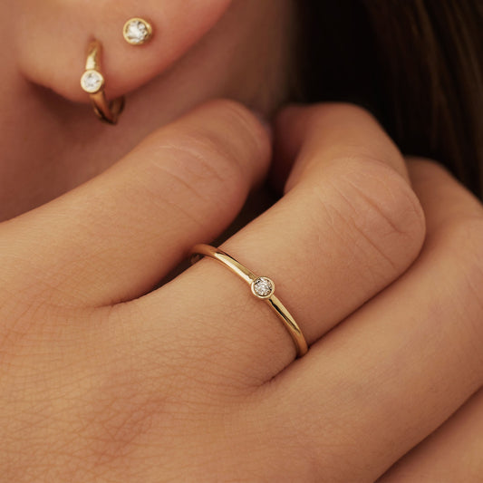 De la Paix Inaya 14 karat gold ring with diamond 0.01 carat -  - Isabel Bernard