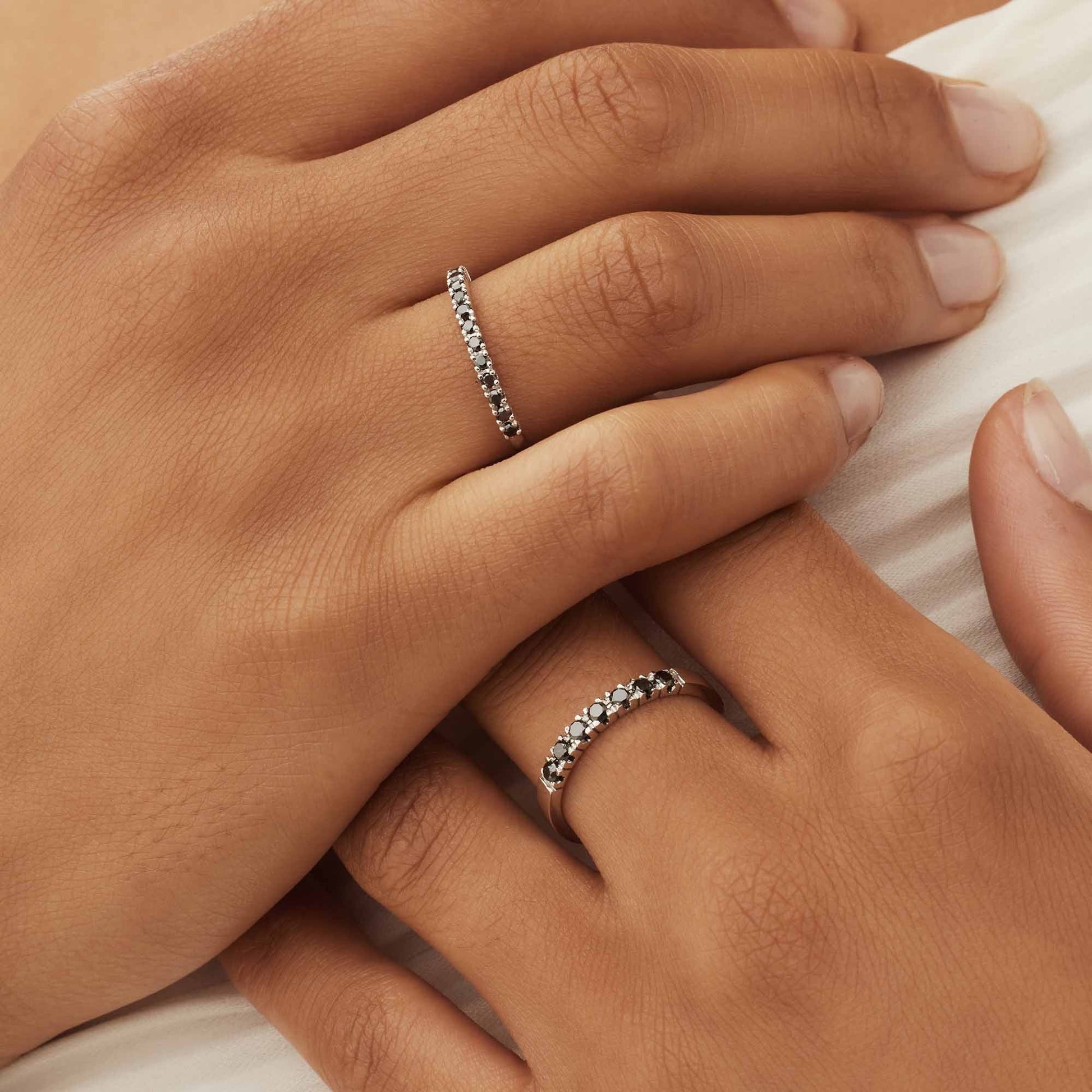 De la Paix Cecile 14 karat white gold ring with black diamond 0.19 carat -  - Isabel Bernard